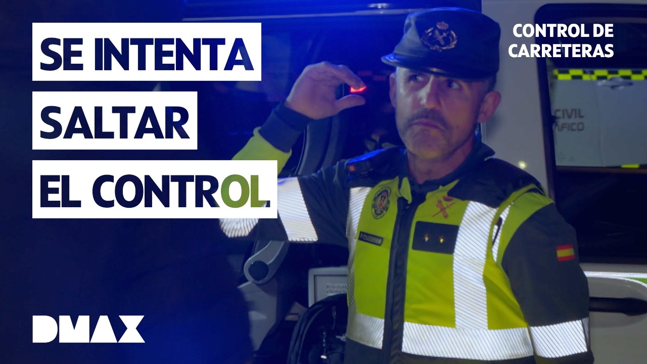 coche de la guardia civil de tráfico