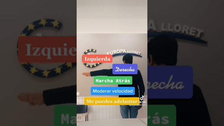 como señalizar con el brazo para girar a la izquierda