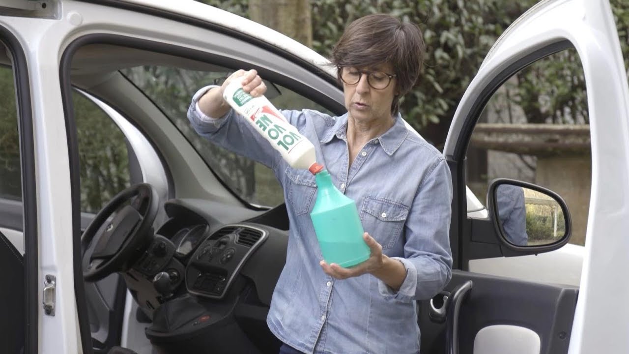 con que limpiar el salpicadero del coche
