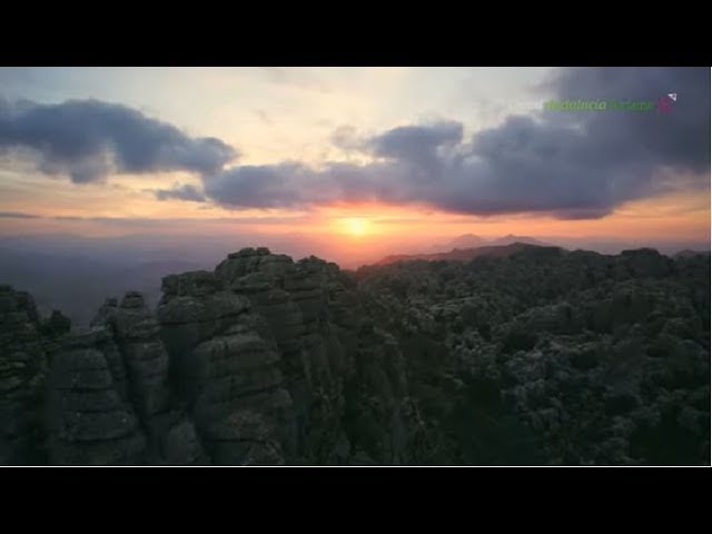 cuántos kilómetros hay de almería a granada