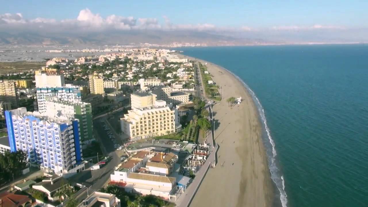 distancia de roquetas de mar a almería
