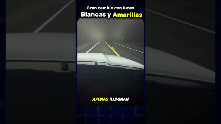 la luz antiniebla delantera puede ser de color...