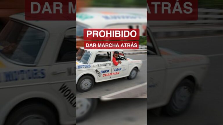 la maniobra de marcha atrás está totalmente prohibida en...