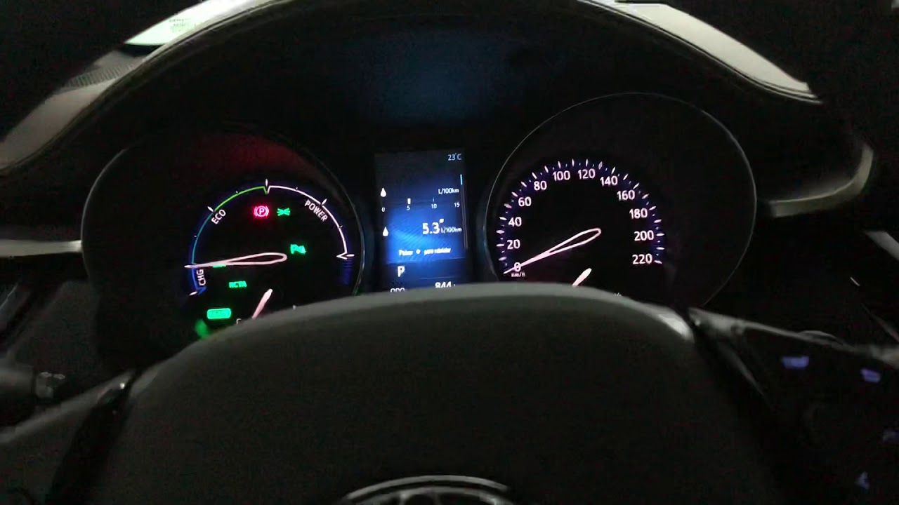 las luces de carretera automáticas se encienden automáticamente cuando