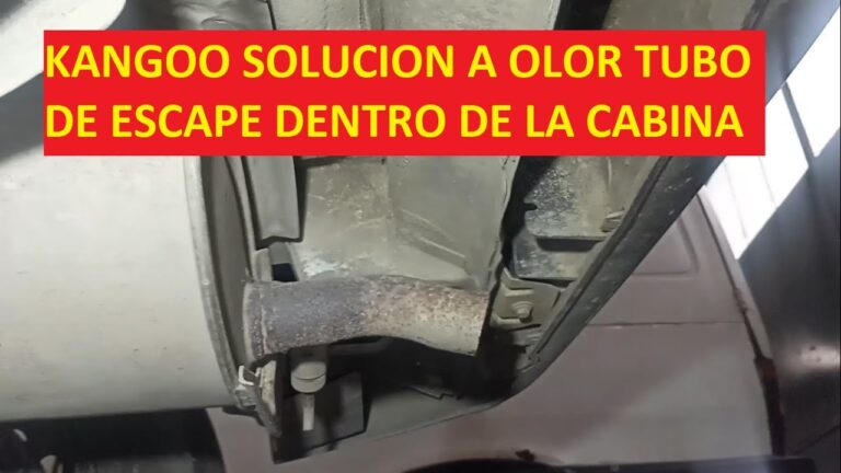 olor a gases de escape dentro del coche