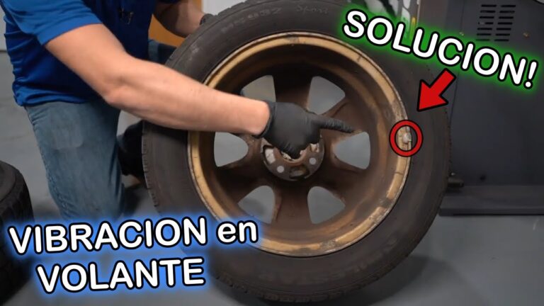 porque me vibra el volante a baja velocidad