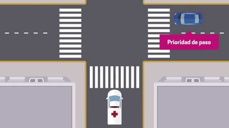 quien tiene preferencia en una cuesta