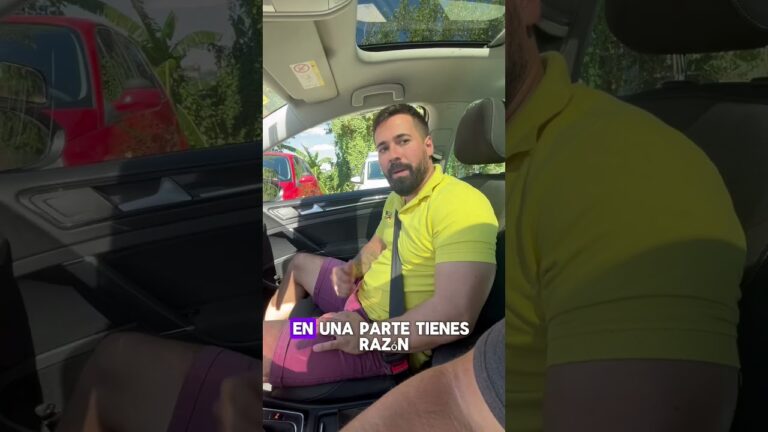 se puede parar en doble fila