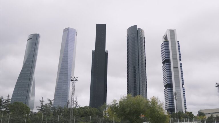 se puede subir a las 4 torres de madrid