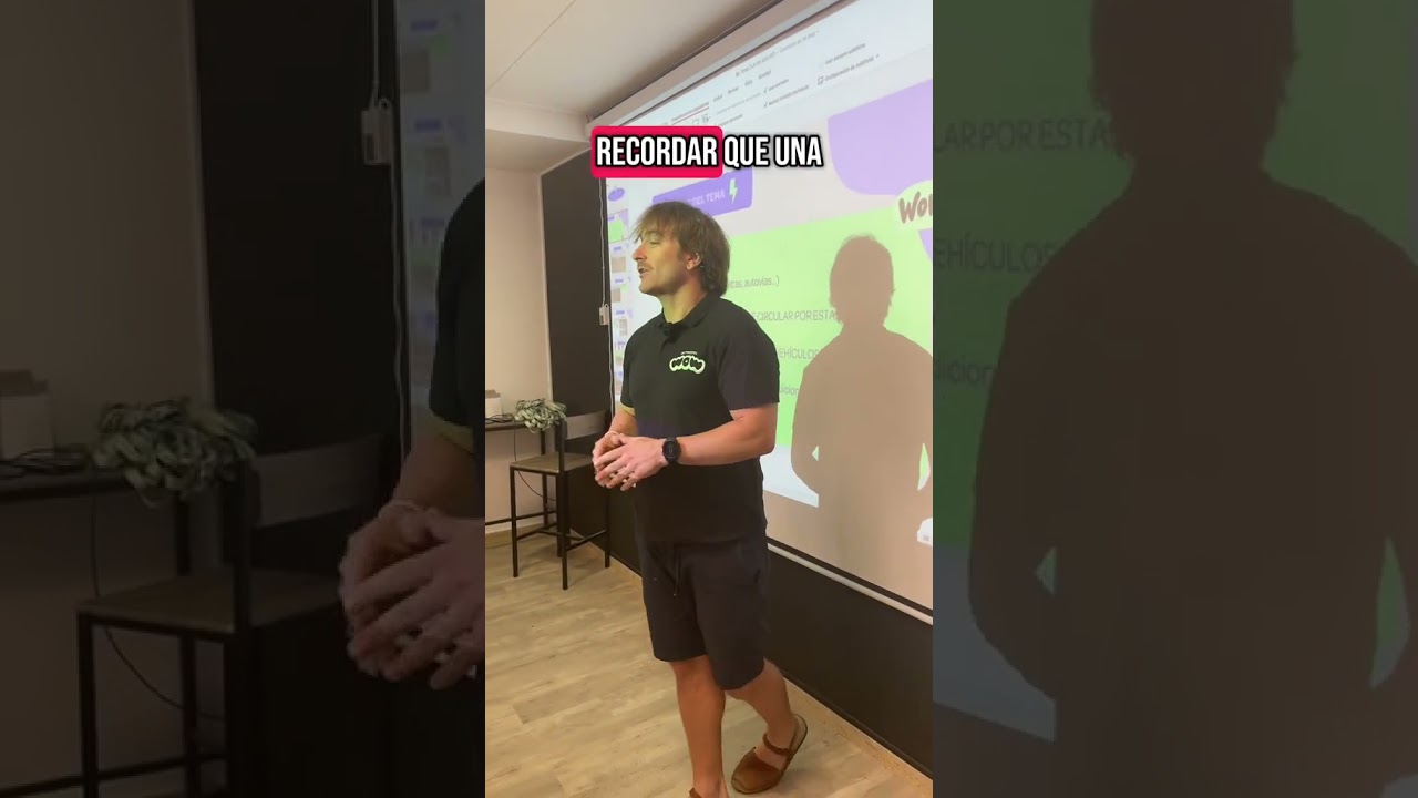 un ciclomotor puede ir por autovia