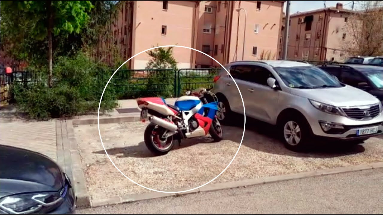 zona de aparcamiento reservada para motos